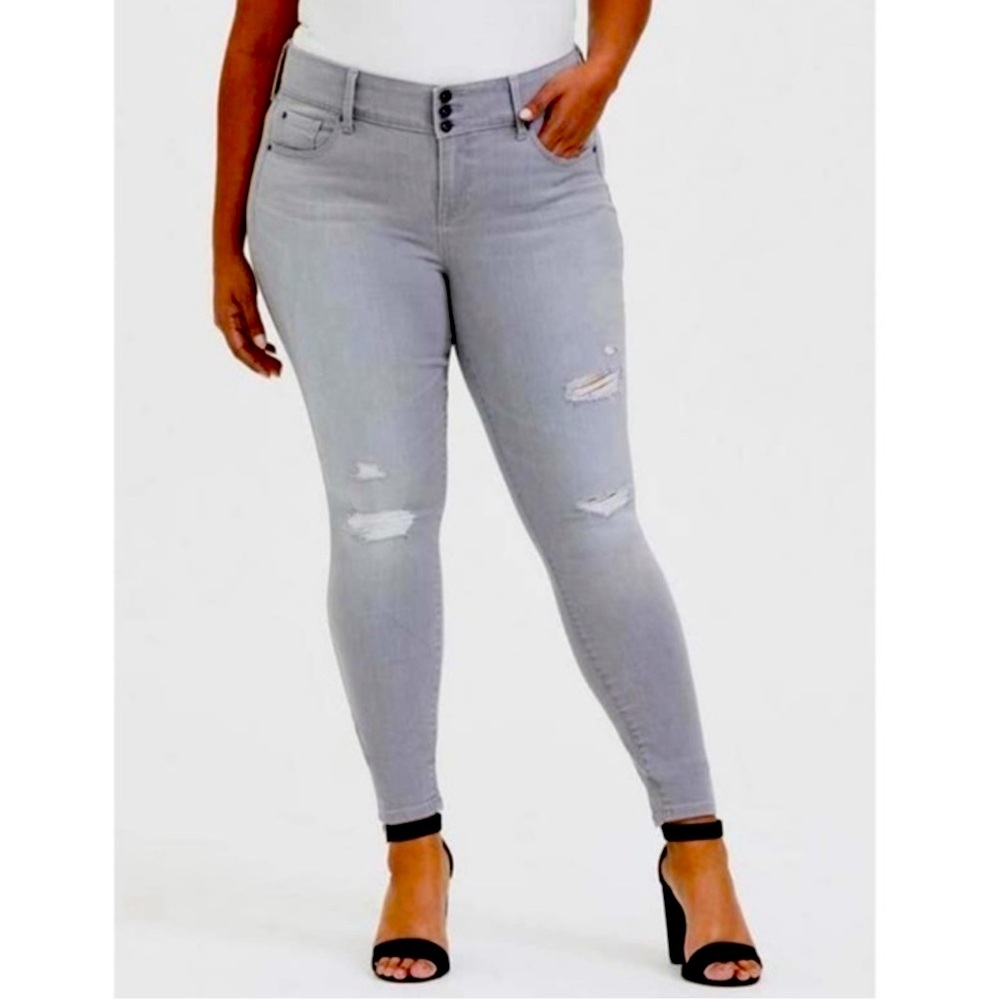 Torrid Feel the Fit Super Soft Premium Jegging | GRAY DISTRESSED | NWT SZ 16S